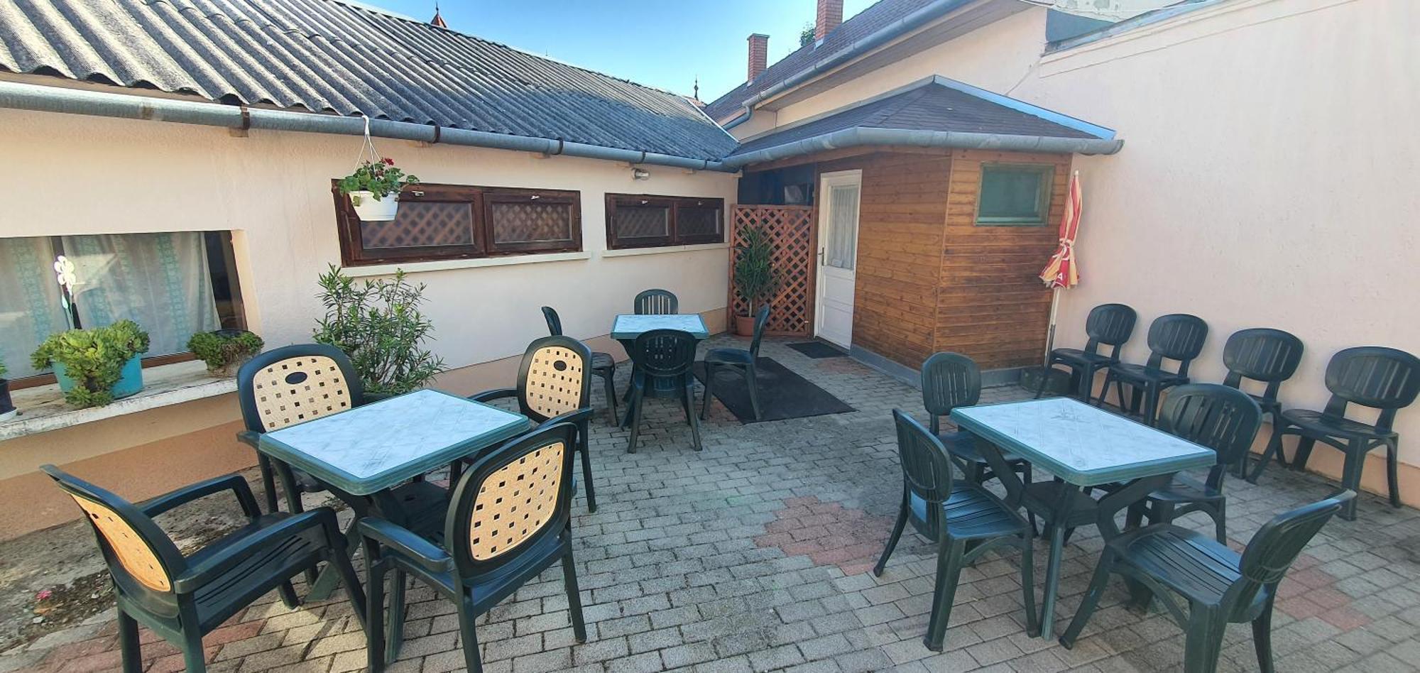 Hotel Koelcsey 21 Vendeghaz Hajdúszoboszló Exterior foto