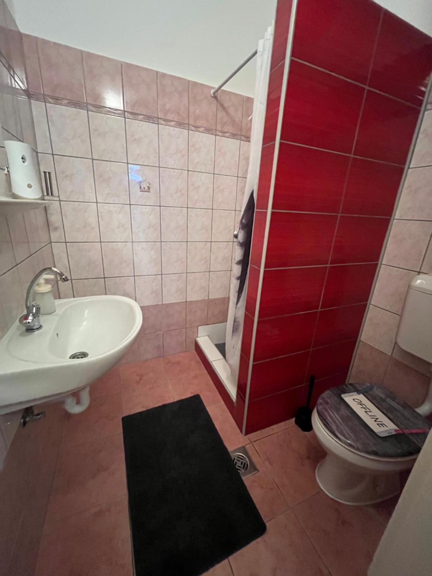 Hotel Koelcsey 21 Vendeghaz Hajdúszoboszló Exterior foto